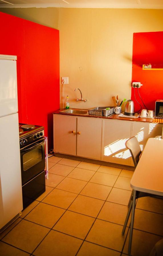 A & R Guesthouse Bloemfontein Exterior photo